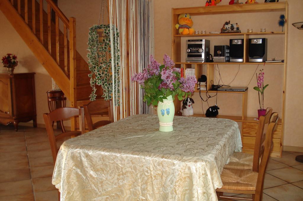 La Croix De Bois Bed and Breakfast Jayat Exteriör bild