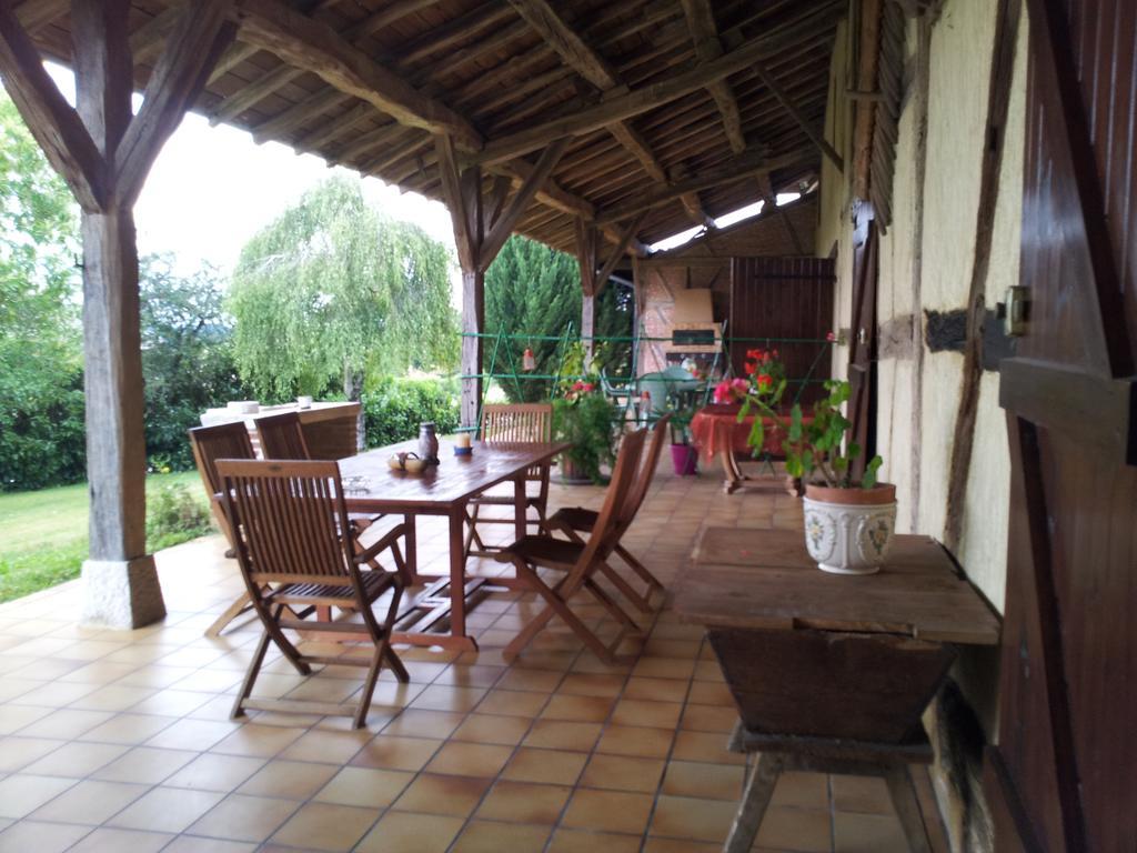 La Croix De Bois Bed and Breakfast Jayat Exteriör bild